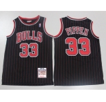Mens Chicago Bulls #33 Scottie Pippen 1995-96 Black Pinstripe Mitchell&Ness NBA Throwback Jersey